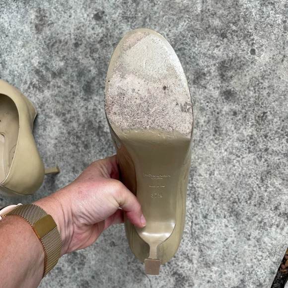 YSL  Saint Laurent Tribtoo Taupe Leather Pumps, size 37.5 - Picture 11 of 16